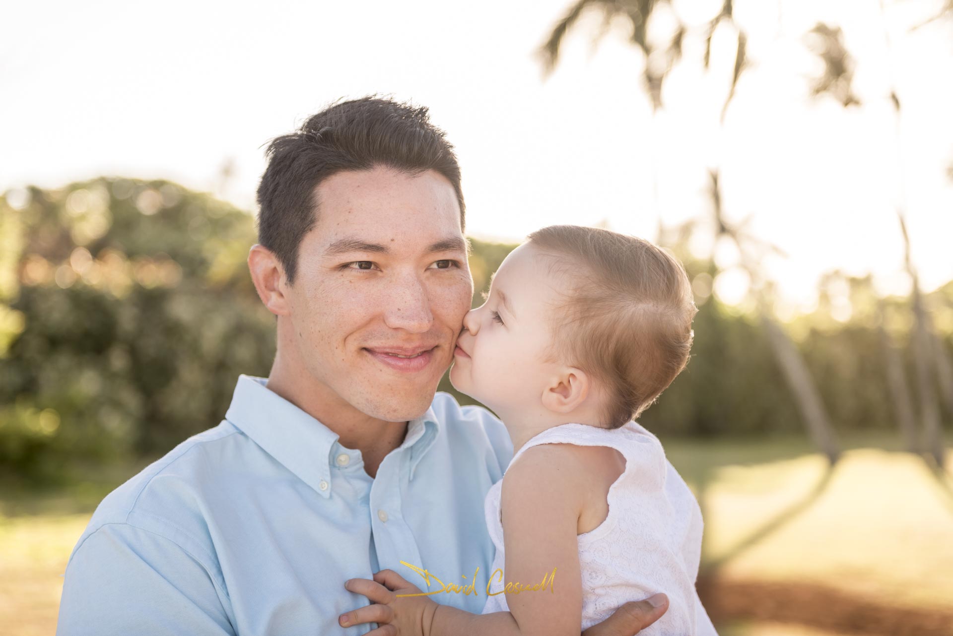 kissing daddy